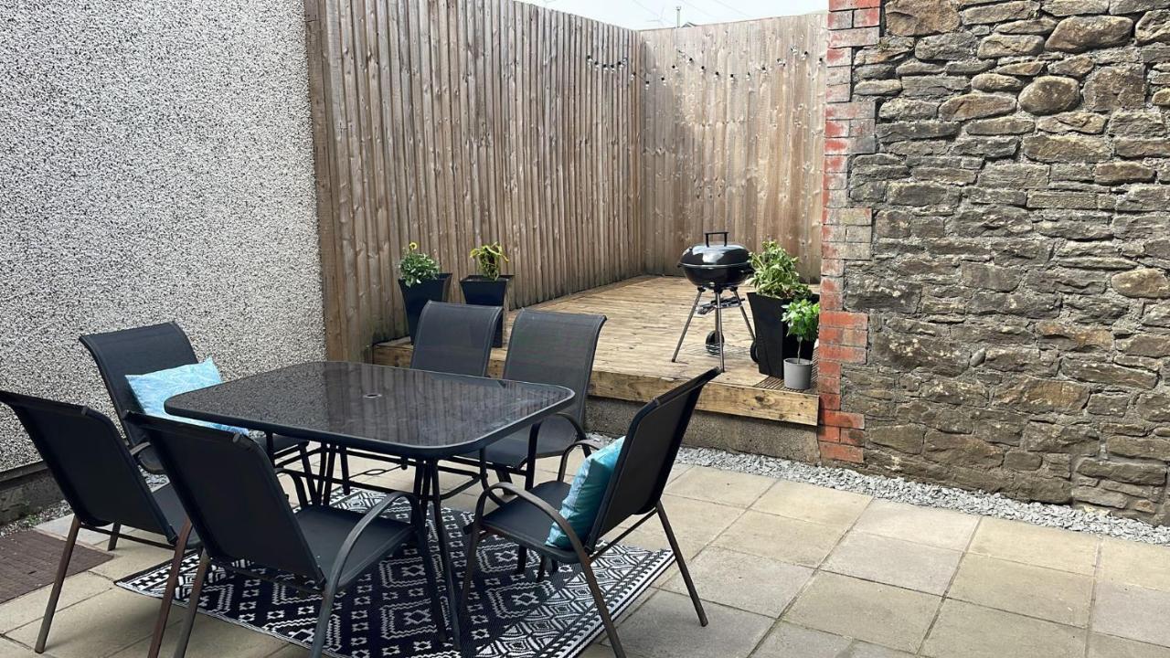 Cardiff Arms Bistro & Hotel Treorky Eksteriør billede