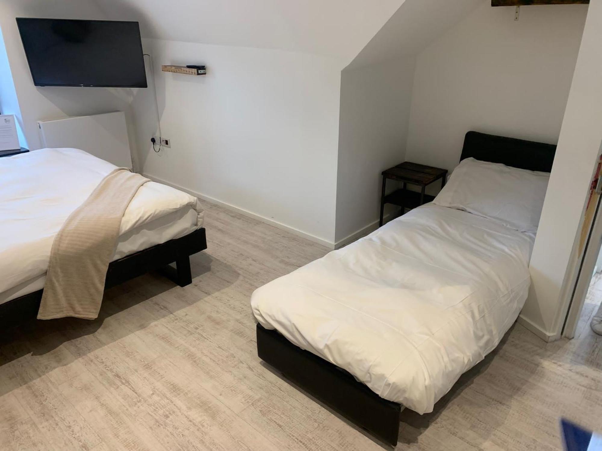 Cardiff Arms Bistro & Hotel Treorky Eksteriør billede