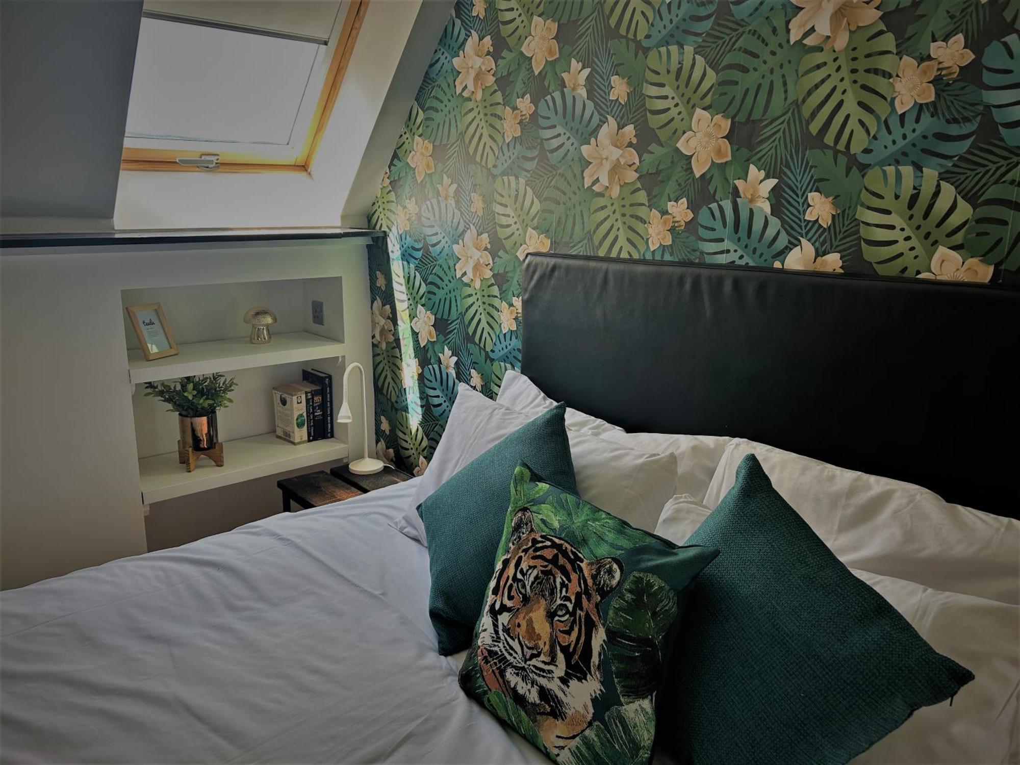 Cardiff Arms Bistro & Hotel Treorky Eksteriør billede